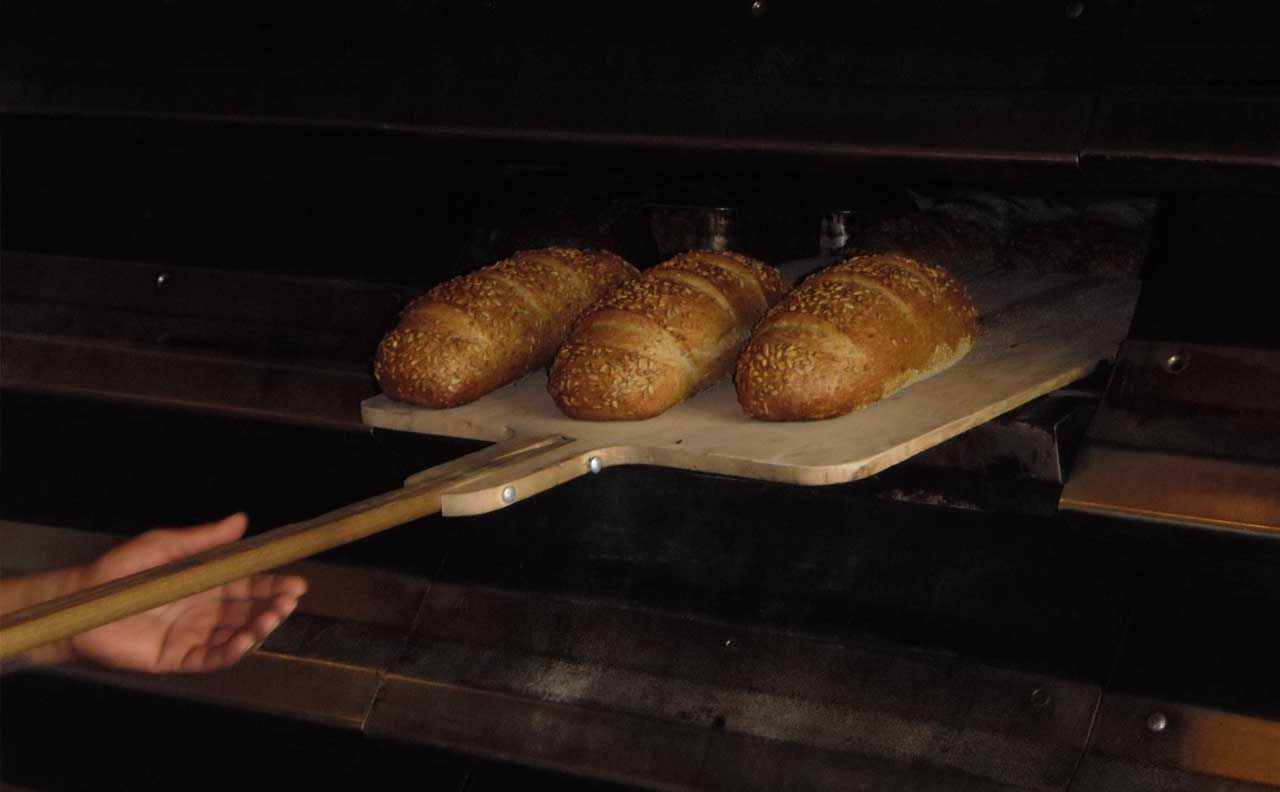 Buckhead-Bread-Company-baking-bread
